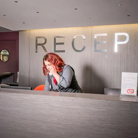 Hotel Western Gergovie 4*