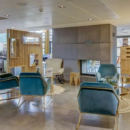 Hotel Western Gergovie 4*