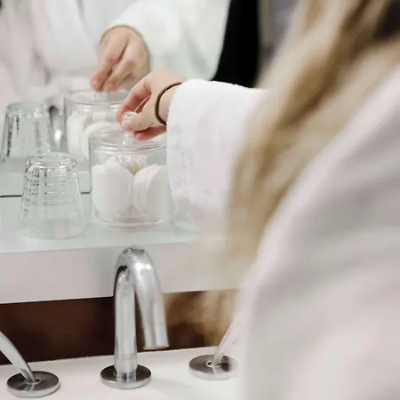 Hotel Western Gergovie 4*