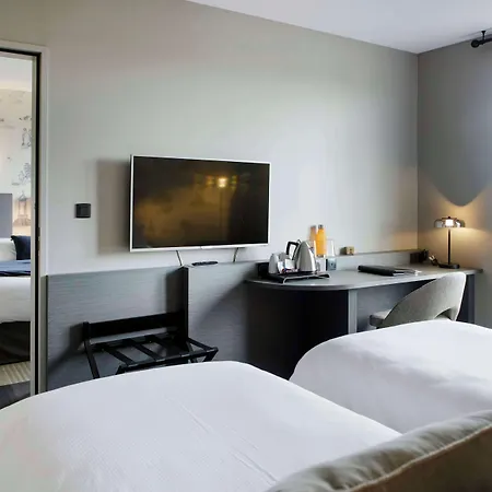 Western Gergovie Hotel